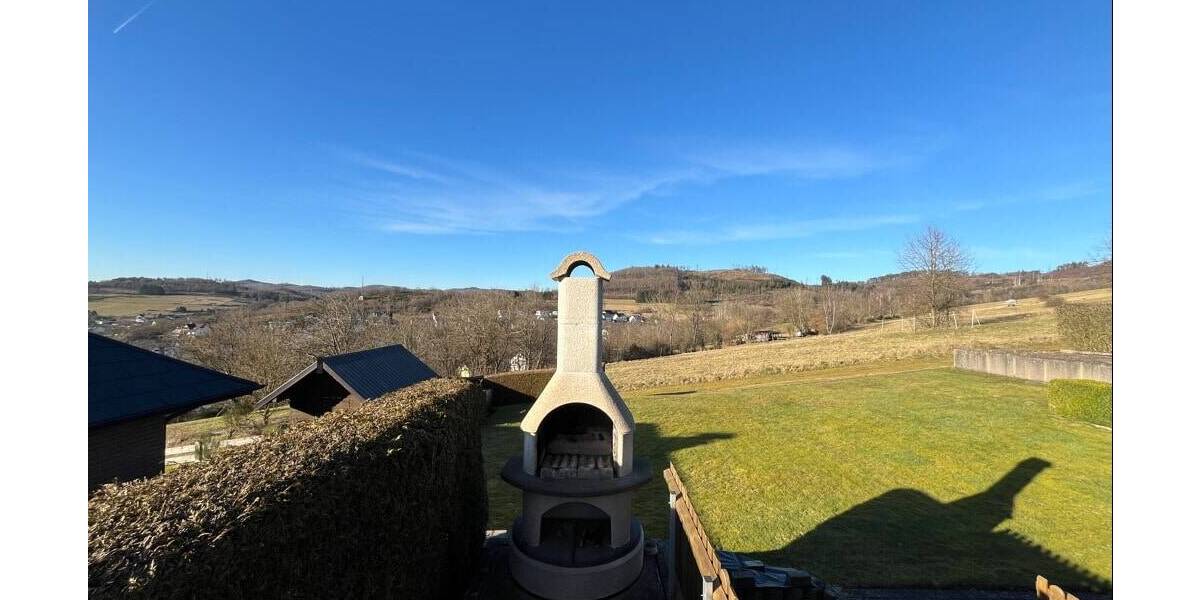 Einfamilienhaus Eschenburg Eibelshausen - 7 Zimmer, 225 m&sup2;, 435.000&euro; | Angebot:25667775