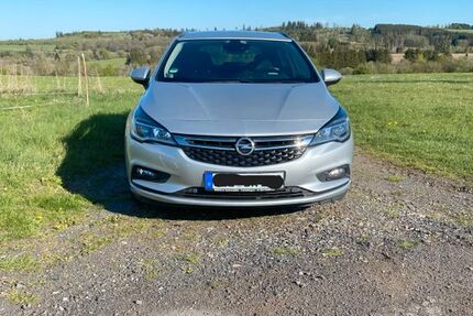 Opel Astra 140.000 km 8.000 &euro; Breitscheid 35767