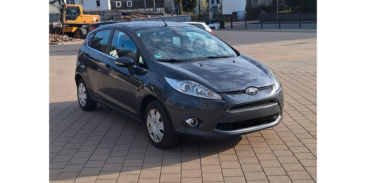 Ford Fiesta 149.665 km 4.500 &euro; Siegen 57074