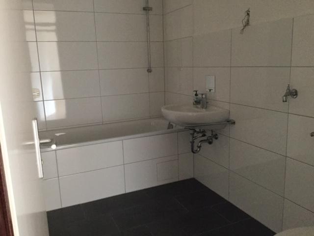 Etagenwohnung Siegen Dillnhütten - 3 Zimmer, 82 m&sup2;, 560&euro; | Angebot:26089494