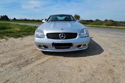 Mercedes-Benz SLK 200 86.000 km 8.500 &euro; Burbach 57299
