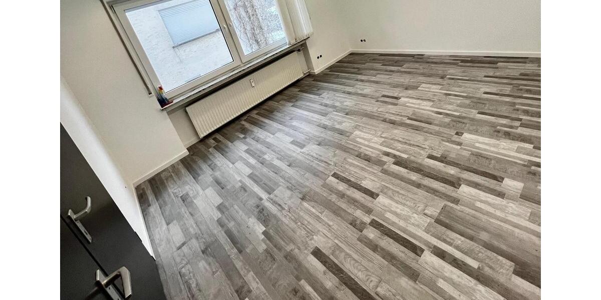 Etagenwohnung Wilnsdorf - 6 Zimmer, 120 m&sup2;, 1.150&euro; | Angebot:25882213