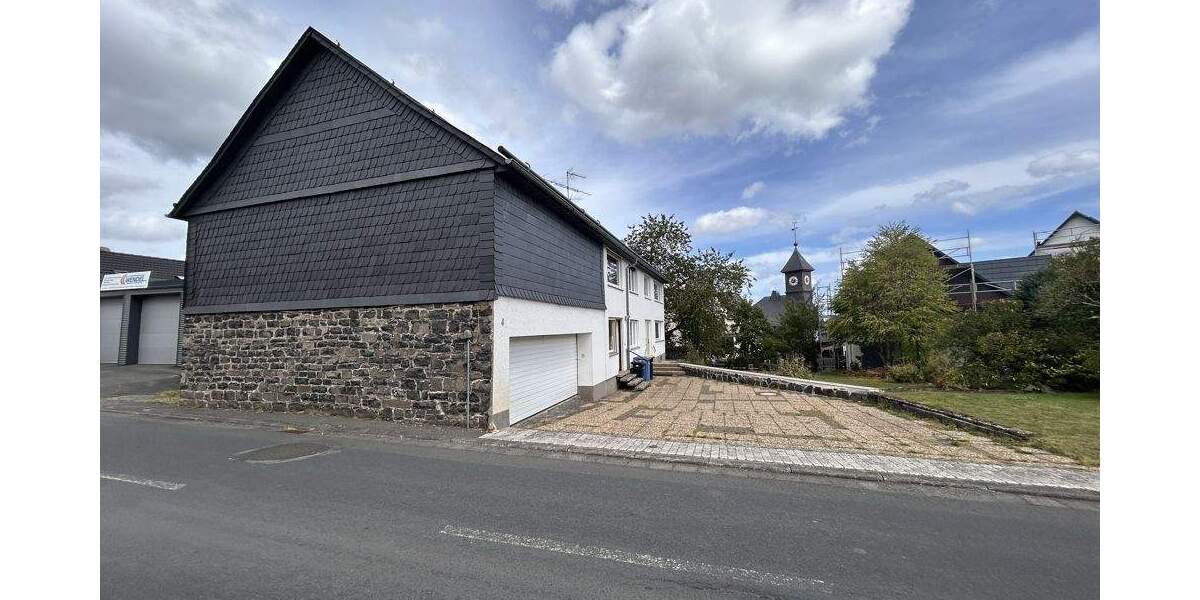 Einfamilienhaus Breitscheid-Gusternhain Gusternhain - 7 Zimmer, 188 m&sup2;, 159.000&euro; | Angebot:25685047