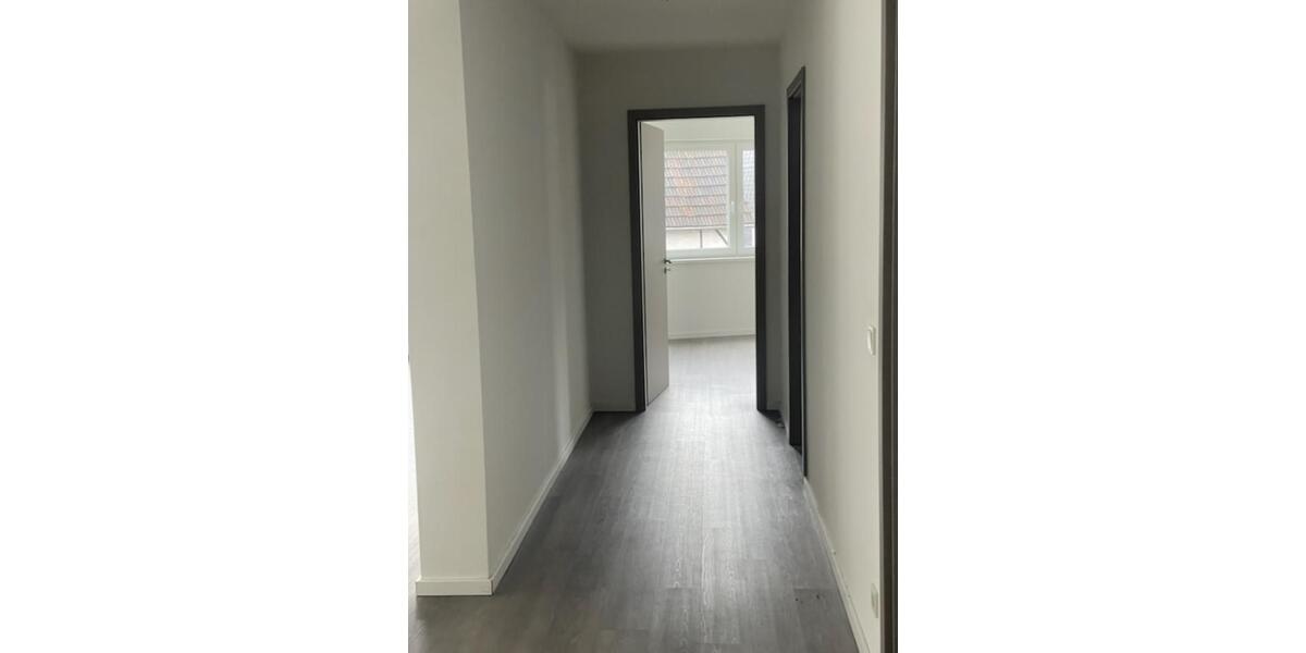 Etagenwohnung Netphen - 3 Zimmer, 125 m&sup2;, 1.410&euro; | Angebot:25718759
