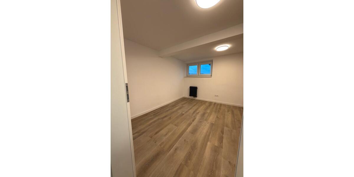 Dachgeschoßwohnung Betzdorf - 3 Zimmer, 95 m&sup2;, 700&euro; | Angebot:25999962