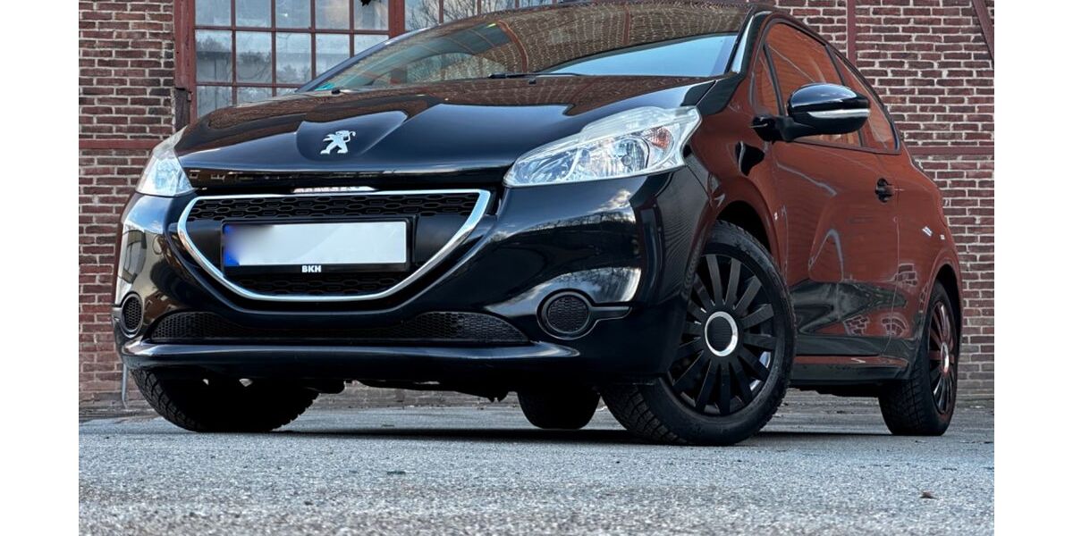 Peugeot 208 144.000 km 1.991 &euro; Siegen 57072