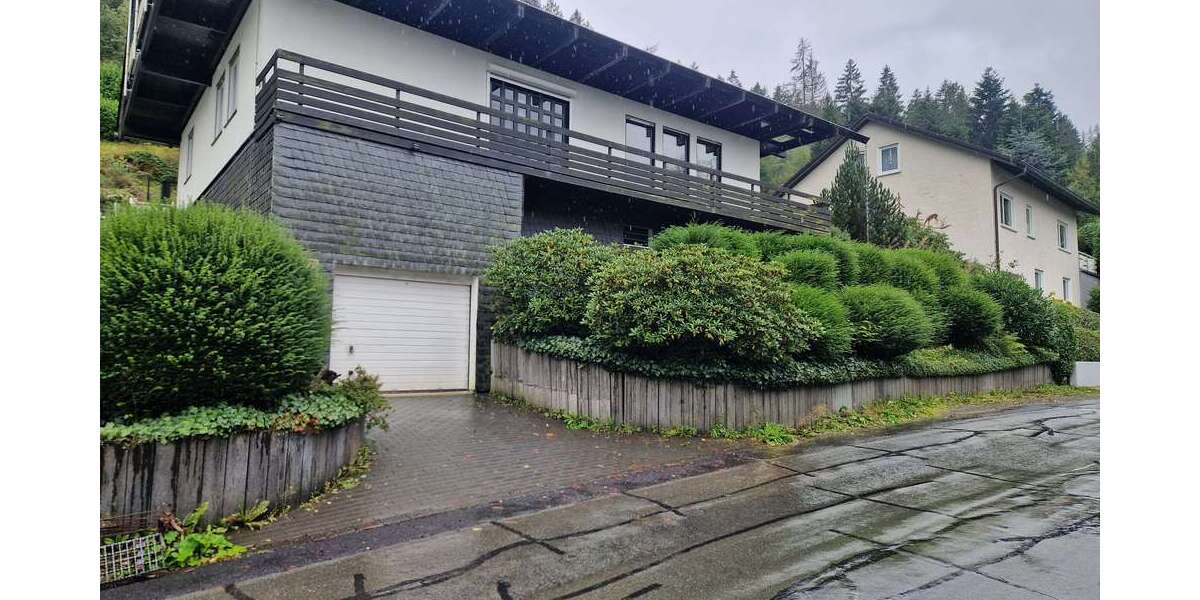 Einfamilienhaus Lennestadt-Altenhundem Altenhundem - 10 Zimmer, 205 m&sup2;, 449.000&euro; | Angebot:25907348