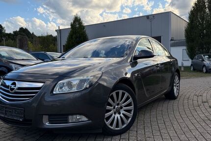 Opel Insignia 217.200 km 4.490 &euro; Lennestadt (Meggen)…. 57368