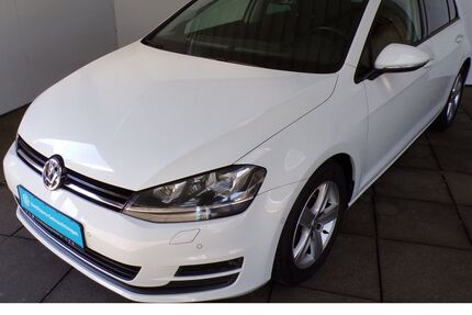 VW Golf 104.032 km 13.970 &euro; Lennestadt 57368