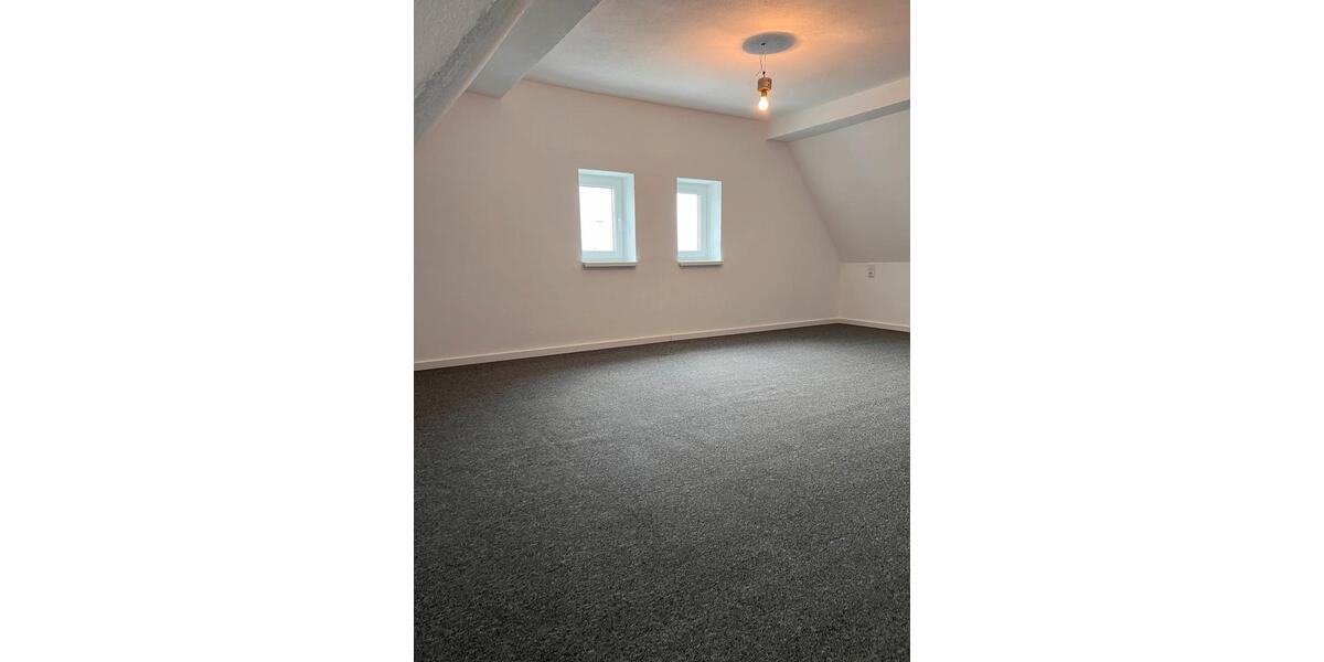 Dachgeschoßwohnung Betzdorf - 2 Zimmer, 70 m&sup2;, 580&euro; | Angebot:24432768