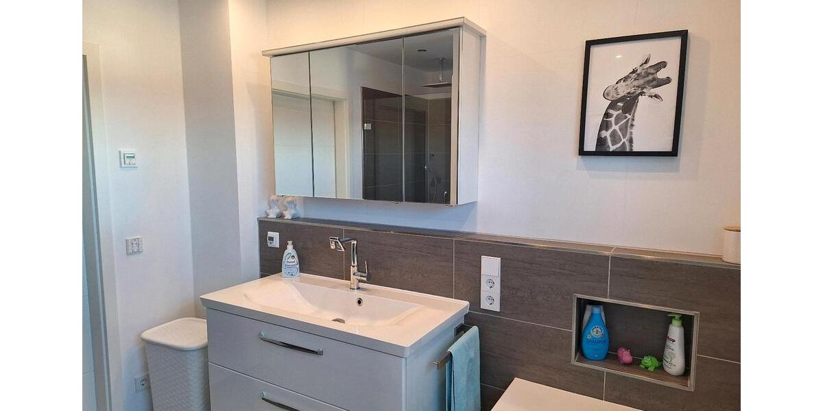 Einfamilienhaus Wenden - 7 Zimmer, 217 m&sup2;, 499.000&euro; | Angebot:25839879