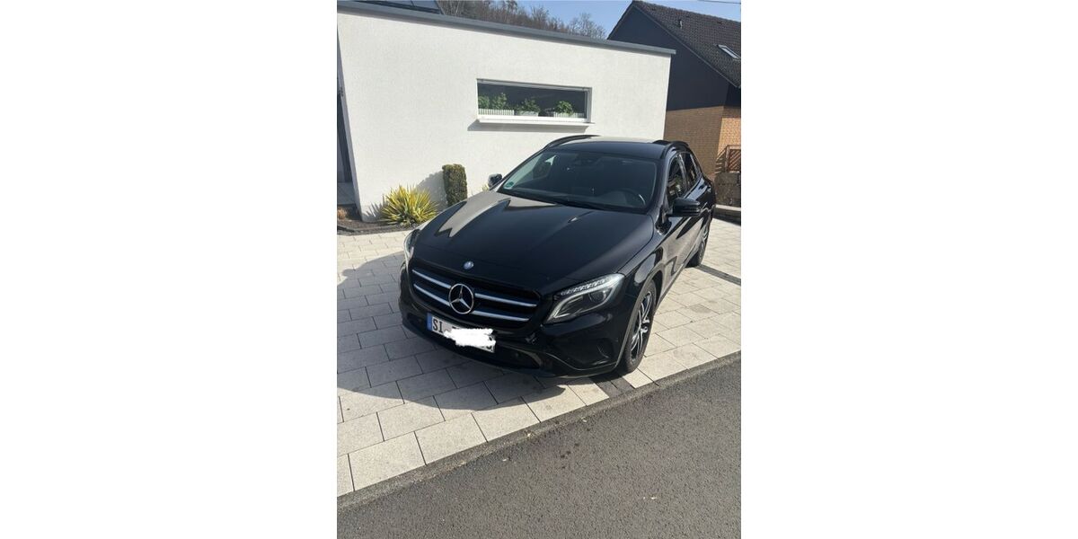 Mercedes-Benz GLA 220 109.000 km 17.900 &euro; Wilnsdorf 57234