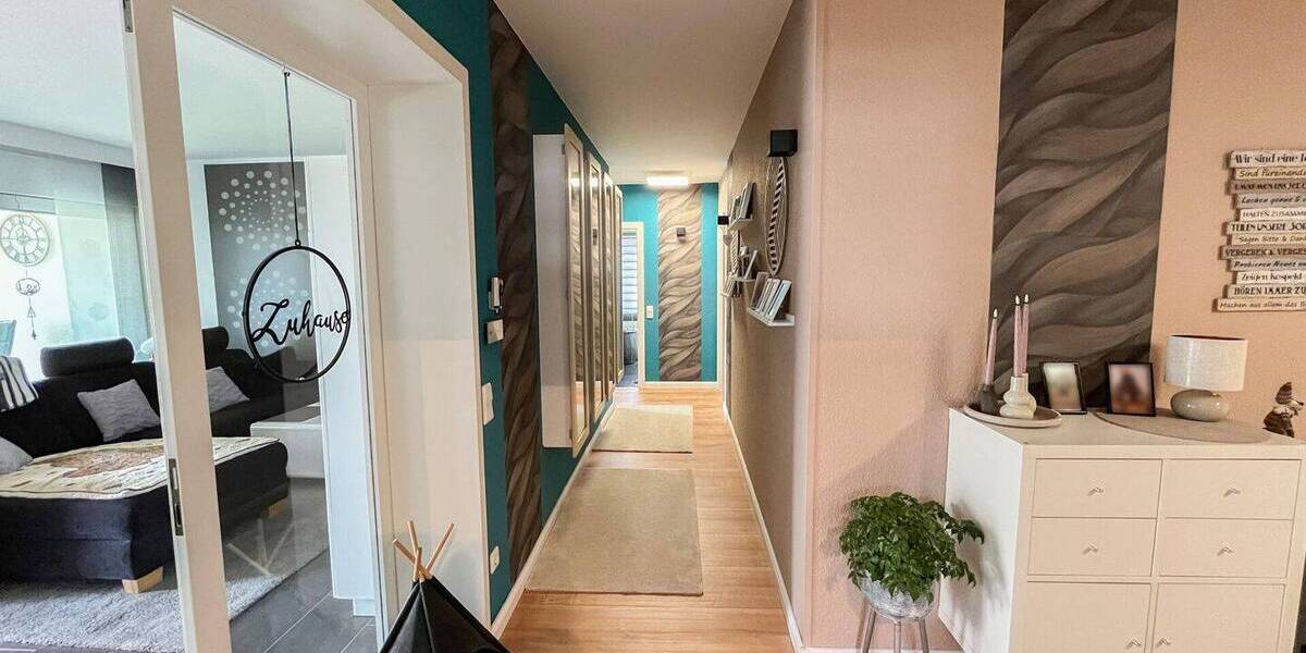 Etagenwohnung Kreuztal - 4 Zimmer, 121 m&sup2;, 299.000&euro; | Angebot:26015121