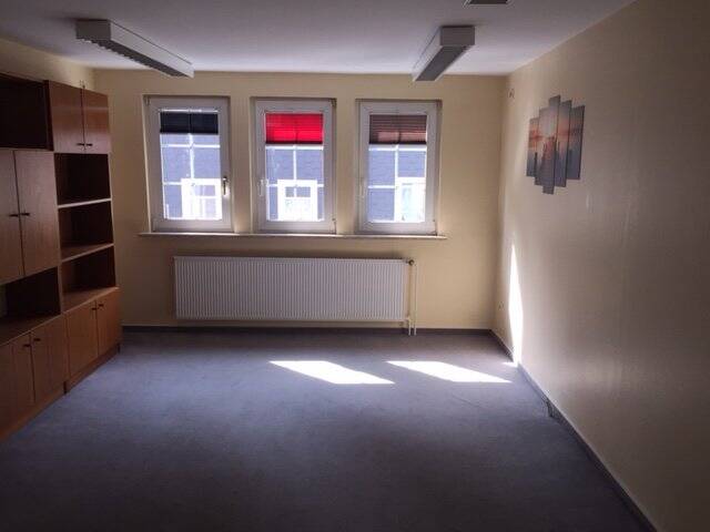 Gewerbeobjekt Haiger - 2 Zimmer, 350&euro; | Angebot:25774544