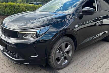Opel Grandland (X) 30.500 km 19.990 &euro; Katzwinkel (Sieg) 57581