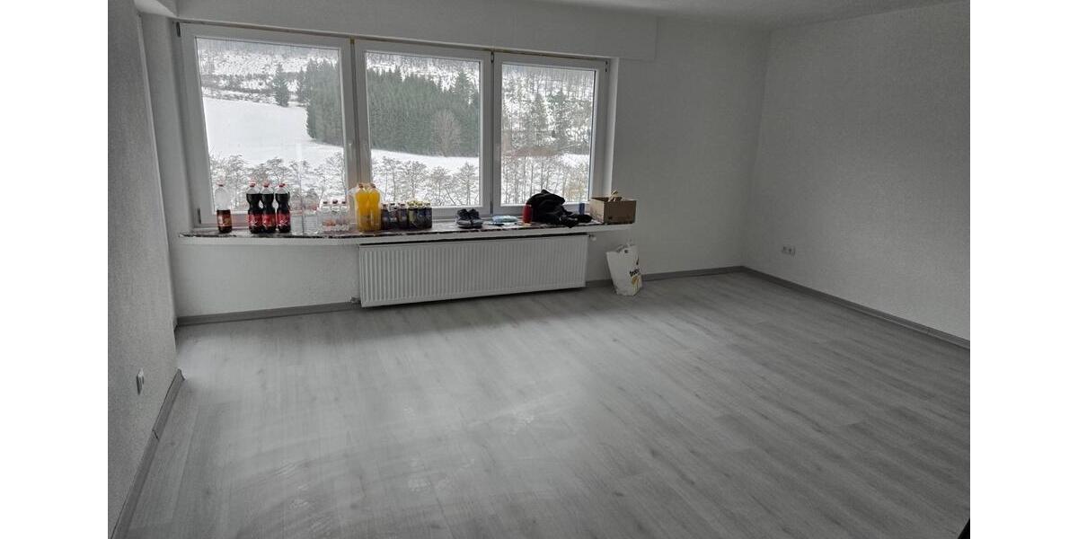 Etagenwohnung Kirchhundem - 3 Zimmer, 120 m&sup2;, 800&euro; | Angebot:25793357