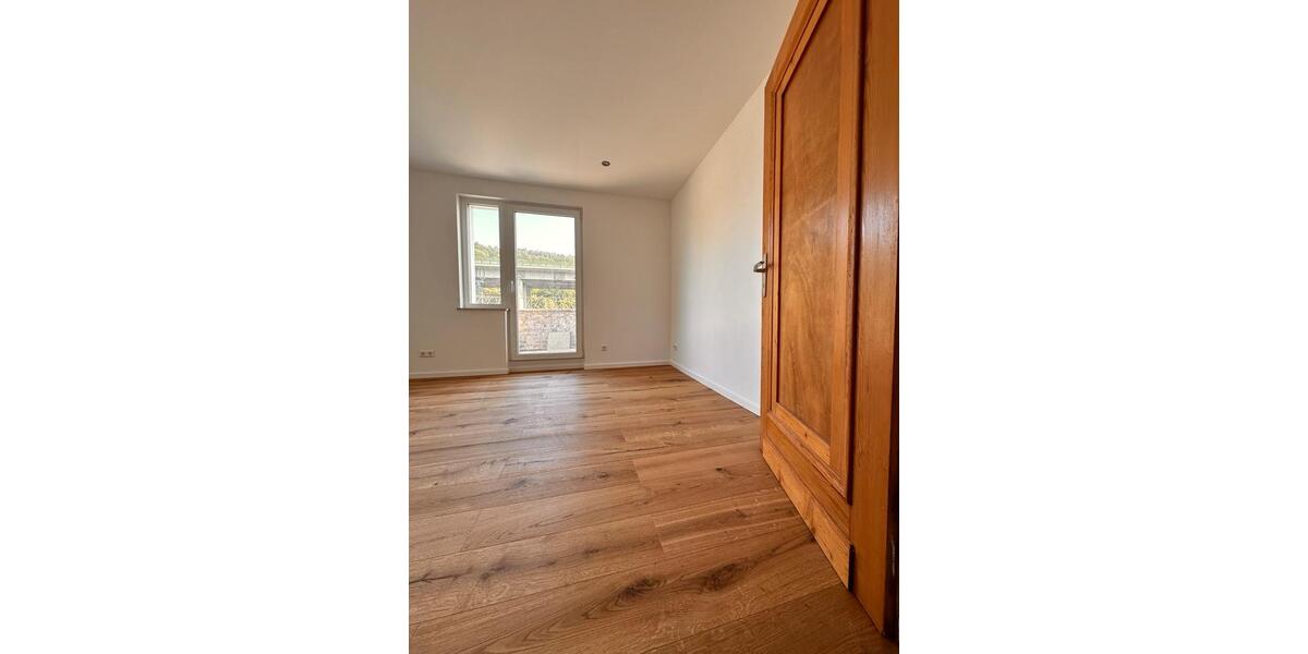 Etagenwohnung Haiger - 3 Zimmer, 95 m&sup2;, 800&euro; | Angebot:26015740