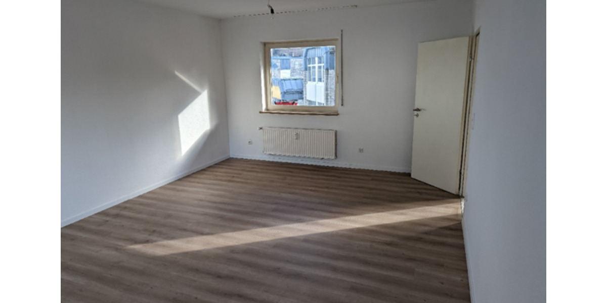 Etagenwohnung Netphen - 2 Zimmer, 67 m&sup2;, 600&euro; | Angebot:23899690