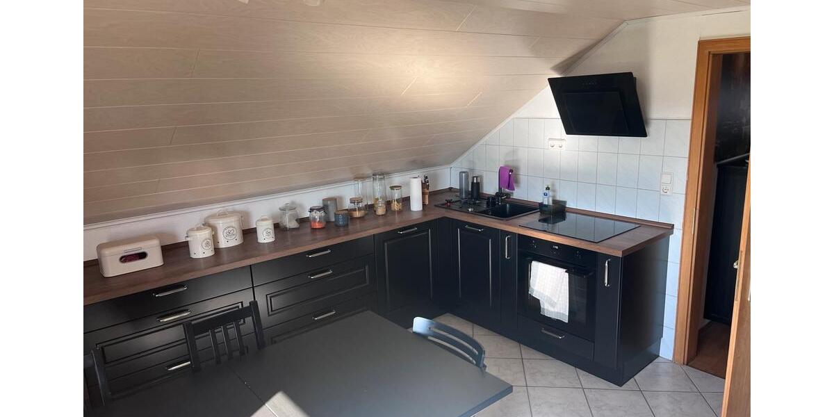 Dachgeschoßwohnung Haiger - 4 Zimmer, 92 m&sup2;, 730&euro; | Angebot:25310176