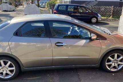 Honda Civic 291.000 km 2.800 &euro; Kreuztal 57223