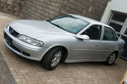 Opel Vectra 147.000 km 1.900 &euro; Kreuztal 57223