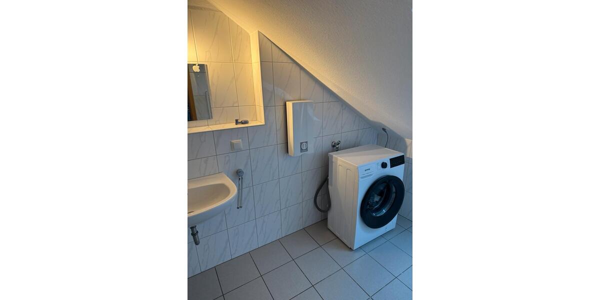 Dachgeschoßwohnung Siegen Dillnhütten - 1 Zimmer, 50 m&sup2;, 560&euro; | Angebot:26532662