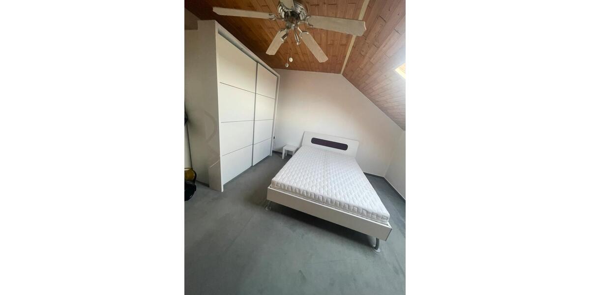 Dachgeschoßwohnung Siegen Dillnhütten - 2 Zimmer, 65 m&sup2;, 600&euro; | Angebot:26061437
