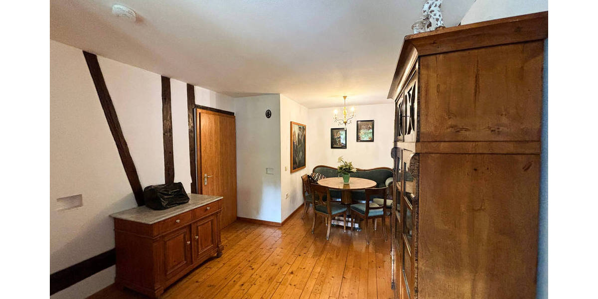 Einfamilienhaus Hamm - 7 Zimmer, 101 m&sup2;, 195.000&euro; | Angebot:25691796