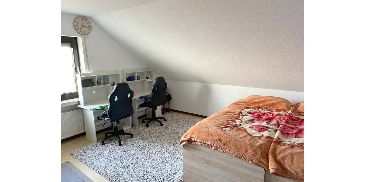 Etagenwohnung Atzelgift - 6 Zimmer, 150 m&sup2;, 125.000&euro; | Angebot:25734817