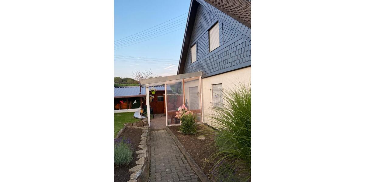 Einfamilienhaus Netphen - 7 Zimmer, 120 m&sup2;, 310.000&euro; | Angebot:25052872