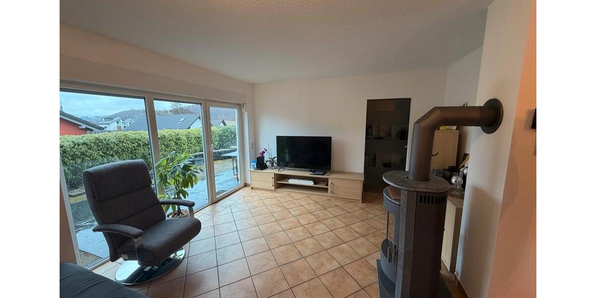 Erdgeschoßwohnung Kreuztal - 1 Zimmer, 85 m&sup2;, 1.200&euro; | Angebot:25933235