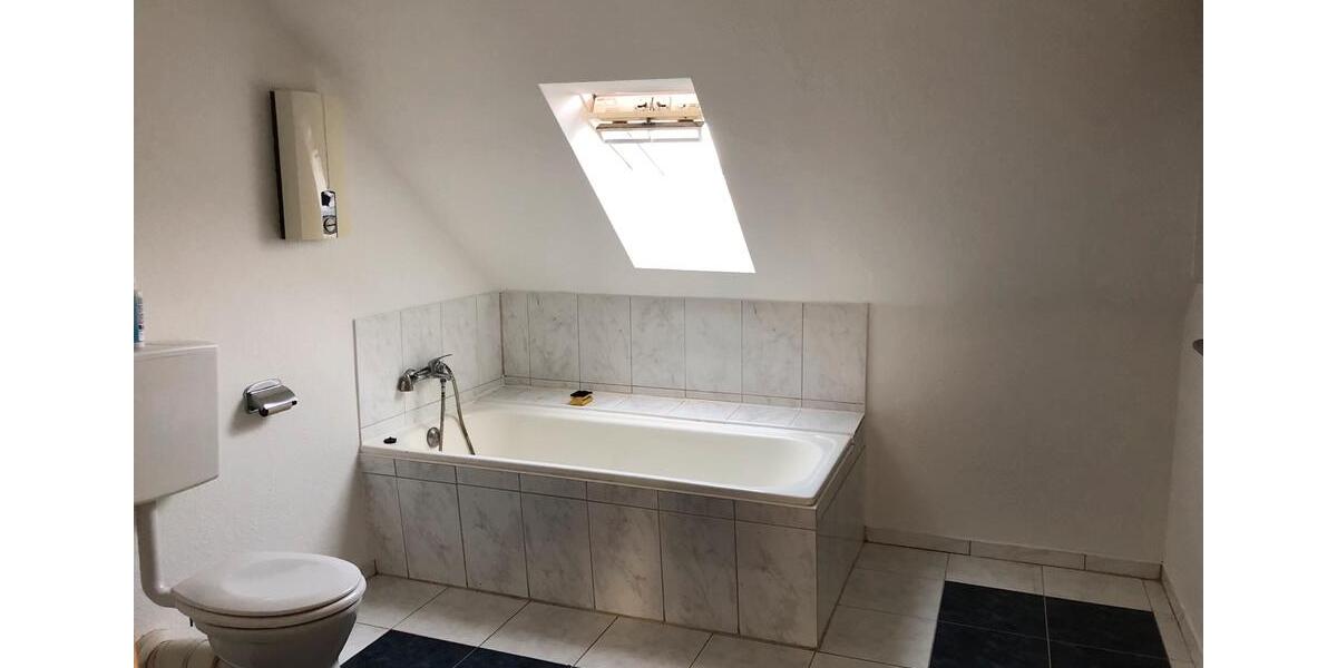 Dachgeschoßwohnung Morsbach - 2 Zimmer, 48 m&sup2;, 290&euro; | Angebot:25632967