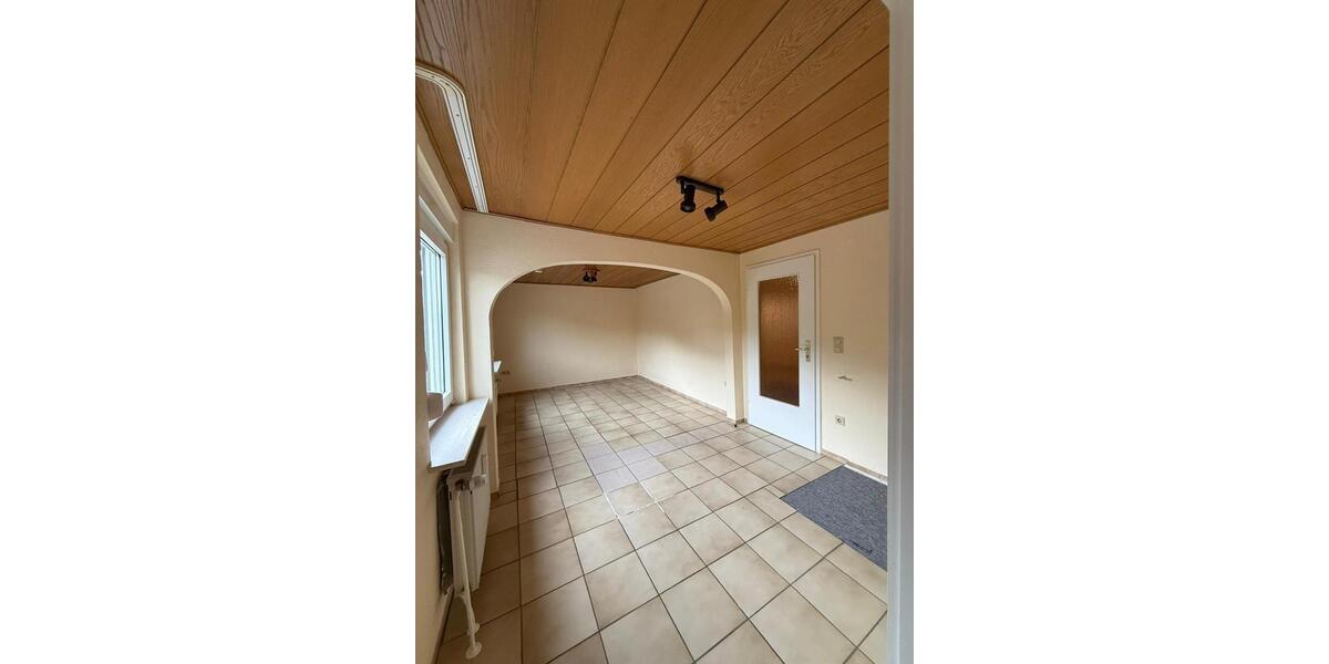 Erdgeschoßwohnung Wilnsdorf - 4 Zimmer, 106 m&sup2;, 850&euro; | Angebot:25519529