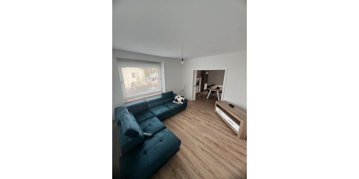 Maisonettenwohnung Siegen - 6 Zimmer, 95 m&sup2;, 1.300&euro; | Angebot:26031676