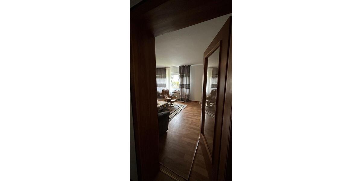 Etagenwohnung Wilnsdorf - 7 Zimmer, 200 m&sup2;, 1.800&euro; | Angebot:24896218