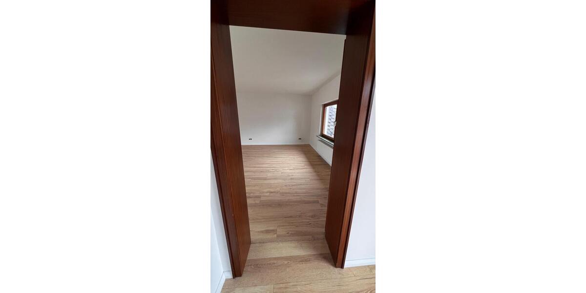 Etagenwohnung Haiger - 4 Zimmer, 90 m&sup2;, 800&euro; | Angebot:26042756