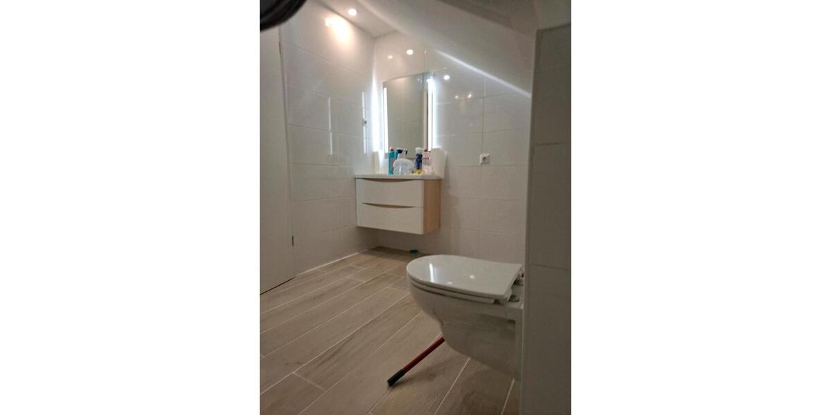 Dachgeschoßwohnung Lennestadt - 2 Zimmer, 74 m&sup2;, 490&euro; | Angebot:25591753