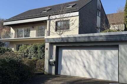 Haus Siegen - 6 Zimmer, 344 m&sup2;, 375.000&euro; | Angebot:26026408