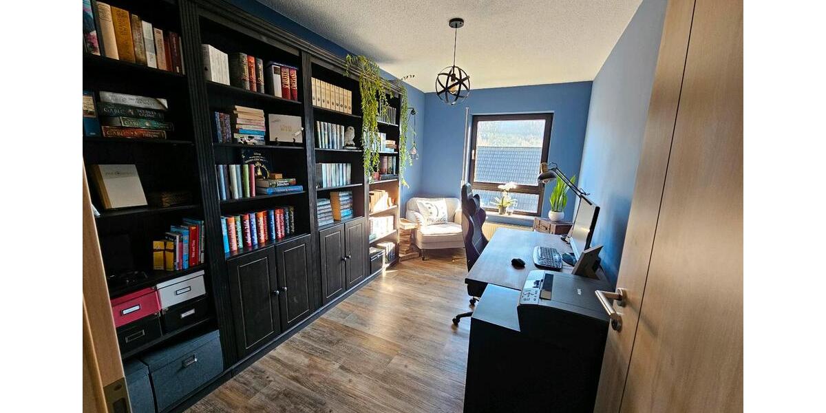 Etagenwohnung Kreuztal - 4 Zimmer, 110 m&sup2;, 269.000&euro; | Angebot:25381589