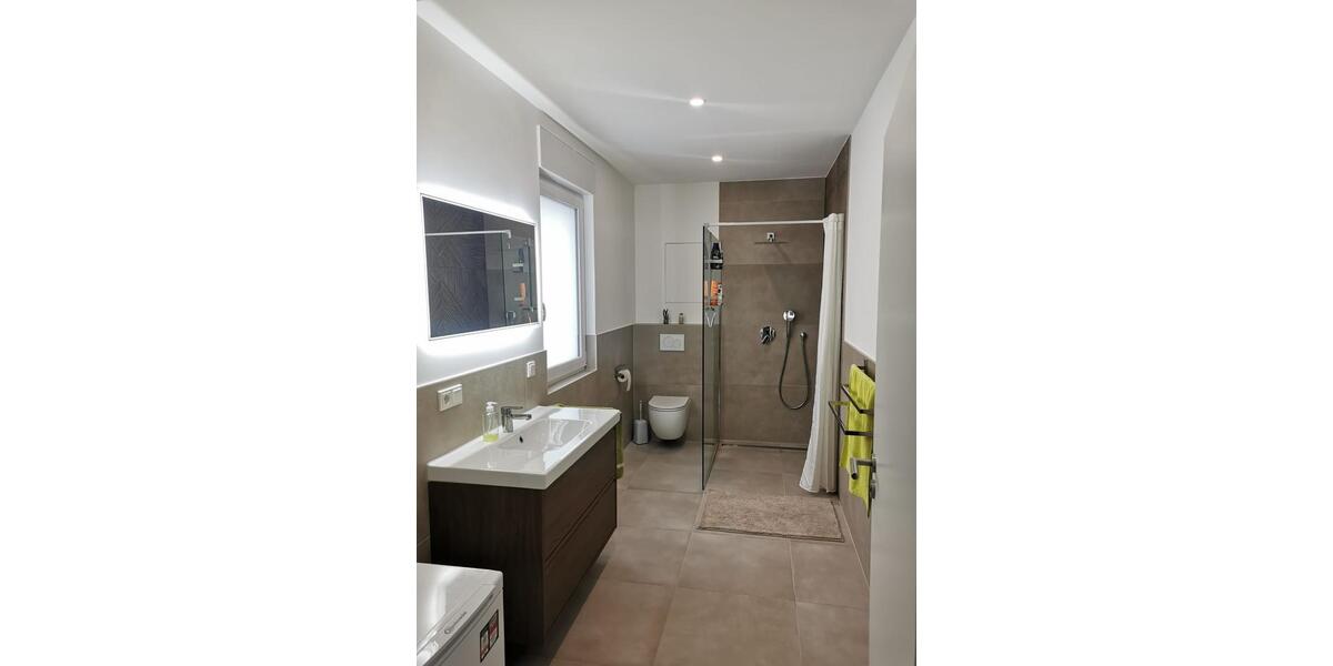 Etagenwohnung Scheuerfeld - 2 Zimmer, 60 m&sup2;, 700&euro; | Angebot:25965360