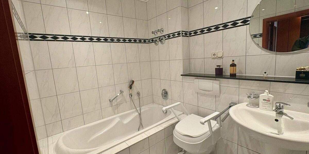 Etagenwohnung Bad Marienberg - 3 Zimmer, 122 m&sup2;, 299.000&euro; | Angebot:25716281