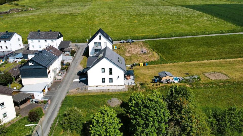 Doppelhaushälfte Bad Laasphe - 4 Zimmer, 109 m&sup2;, 415.000&euro; | Angebot:26042637