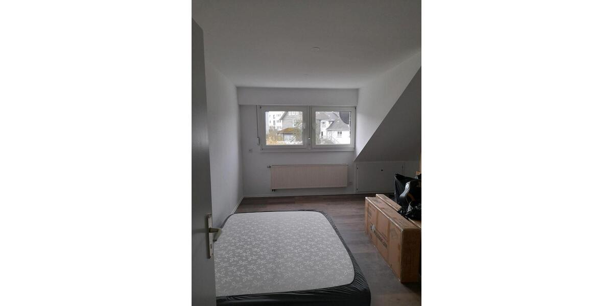 Dachgeschoßwohnung Waldbröl - 2 Zimmer, 85 m&sup2;, 980&euro; | Angebot:25274256