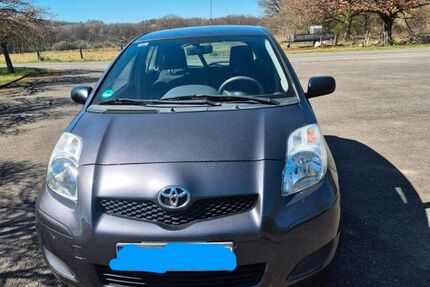 Toyota Yaris 168.000 km 3.900 &euro; Elkenroth 57578