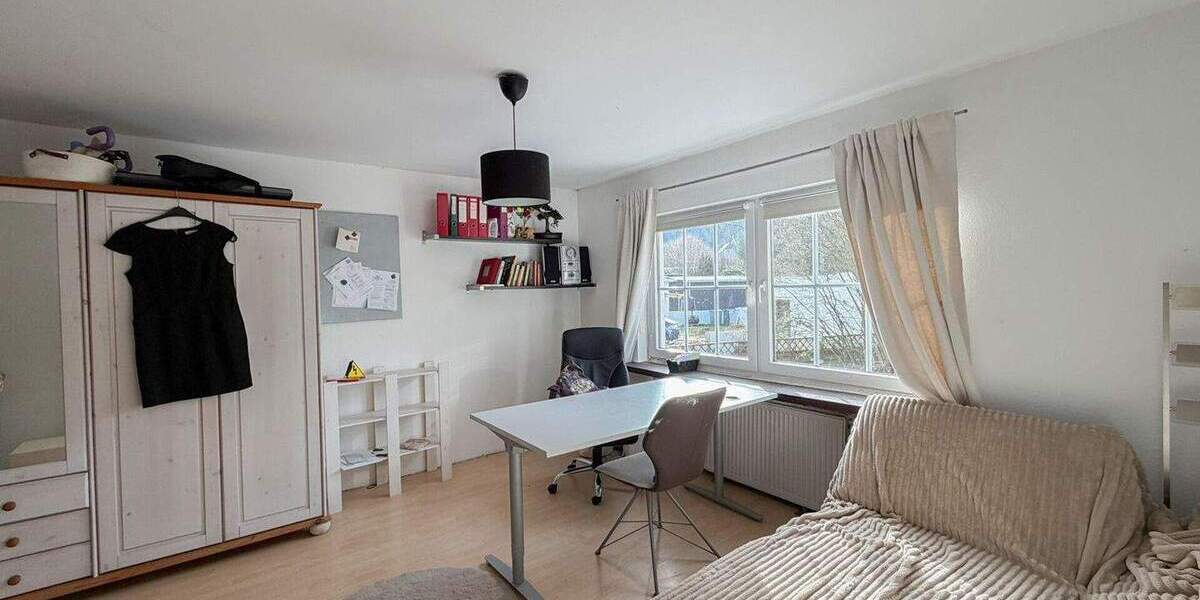 Mehrfamilienhaus, Wohnhaus Pracht / Niederhausen Niederhausen - 8 Zimmer, 229 m&sup2;, 299.000&euro; | Angebot:25819920