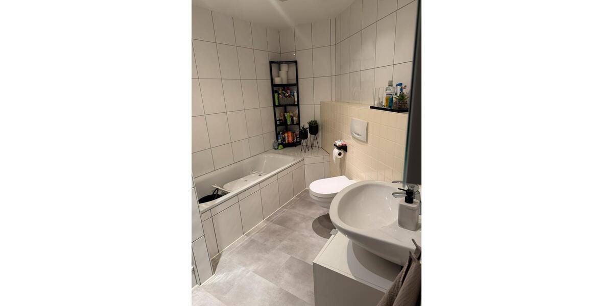 Etagenwohnung Lennestadt - 3.5 Zimmer, 111 m&sup2;, 927&euro; | Angebot:25382875