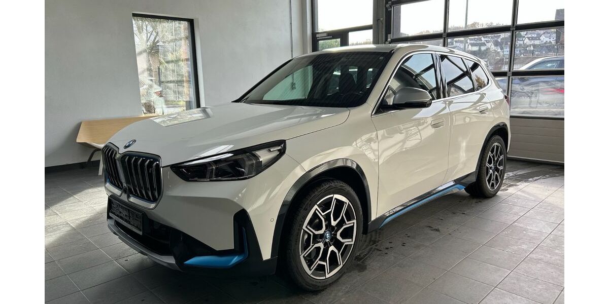 BMW iX1 12.650 km 39.750 &euro; Freudenberg 57258