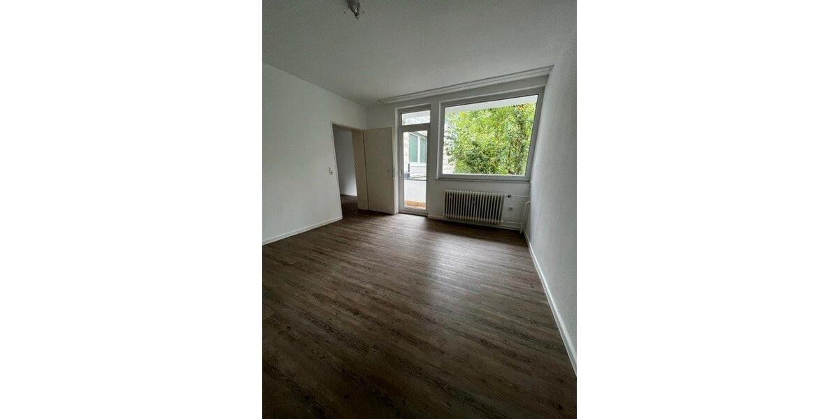 Etagenwohnung Siegen Dillnhütten - 4 Zimmer, 143 m&sup2;, 1.050&euro; | Angebot:26422038