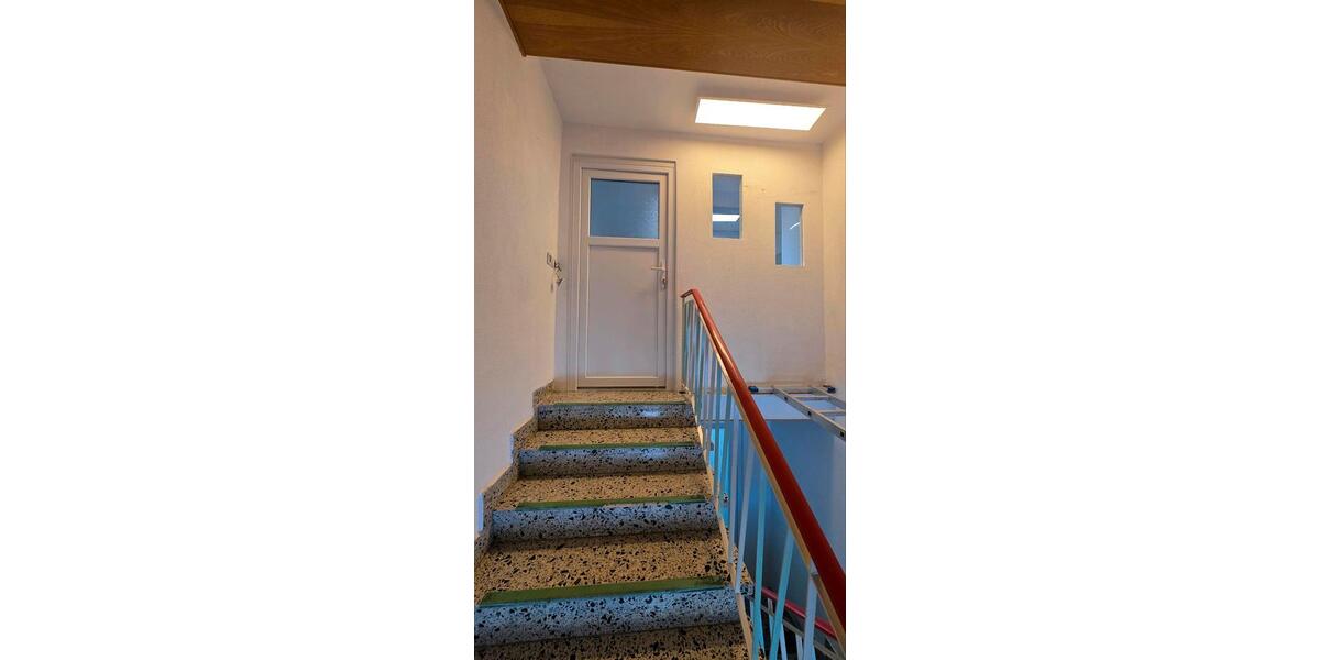 Dachgeschoßwohnung Siegen Kaan-Marienborn - 2 Zimmer, 76 m&sup2;, 900&euro; | Angebot:26464204