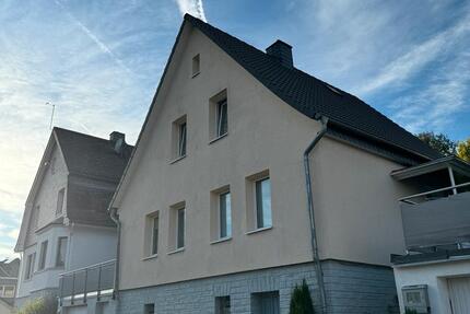 Haus Neunkirchen - 4 Zimmer, 110 m&sup2;, 1.000&euro; | Angebot:25921118